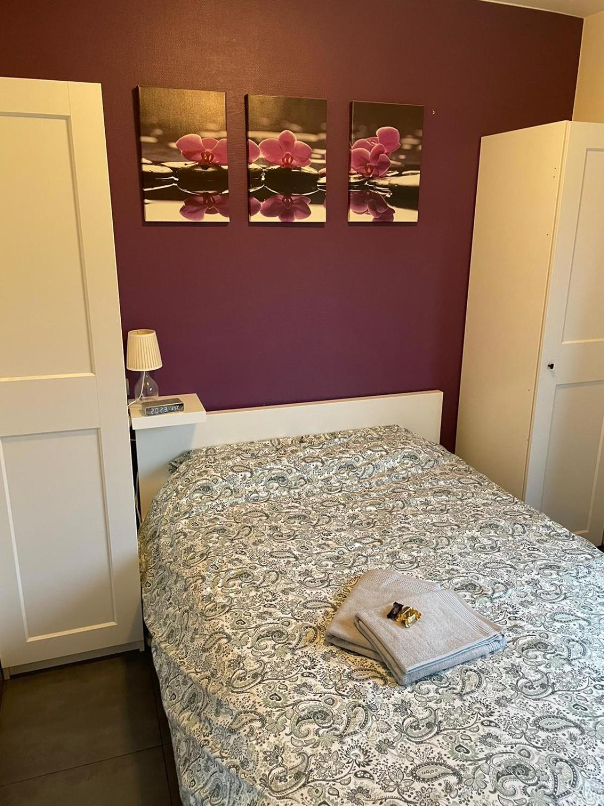 One Bedroom Fully Equipped Apartment With Terrace Bruxelles Esterno foto